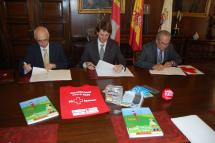 El Ayuntamiento de Soria, Cruz Roja de Soria y la Fundación Mapfre firman un convenio de concienciación en ahorro energético