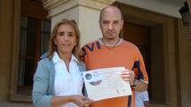 Alfredo Sanz, ganador del concurso MMS del mes de Julio, recoge su diploma y su premio