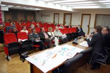 El Ayuntamiento de Soria presentan a los miembros de la Cámara de Comercio el proyecto de peatonalización y parking de Mariano Granados y Espolón