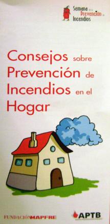 Los Bomberos del Parque Municipal ofrecen una charla sobre seguridad en el hogar en Cruz Roja