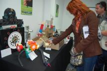 El Concurso ‘Reciclarte’ muestra las 50 obras participantes en una exposición en el vivero de La Dehesa