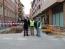 La obra de la calle Medinaceli concluirá en mayo y permite incluir contenedores soterrados con el traslado de los de la plaza San Clemente